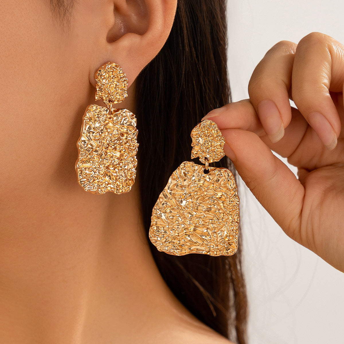 Irregular scallop earrings, female ins, exaggerated summer pleats, large circle earrings