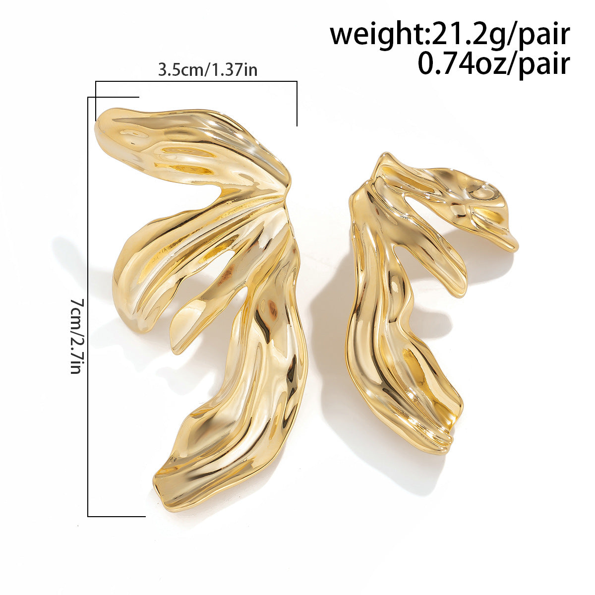 Exaggerated metal ginkgo leaf earrings, trendy women's sweet and cool style, shell patterned earrings