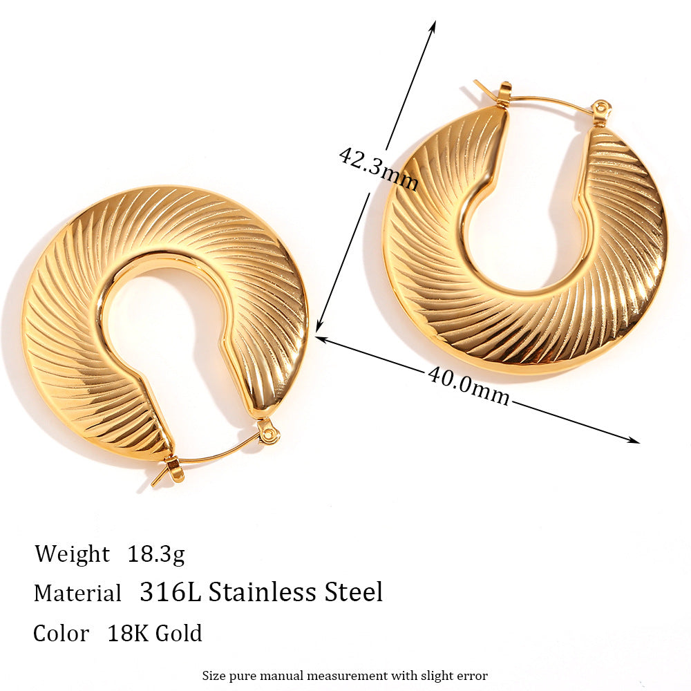 European and American fashion exaggerated niche design earrings top