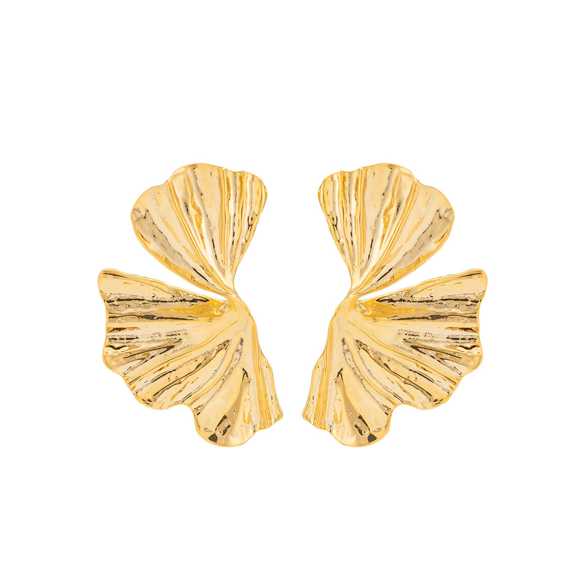 Exaggerated metal ginkgo leaf earrings, trendy women's sweet and cool style, shell patterned earrings